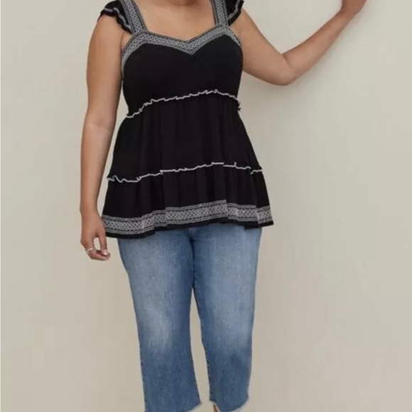 Torrid Womens NWT Black Babydoll Crinkle Gauze Embroidered Tiered Top Blouse 6x - Picture 2 of 6